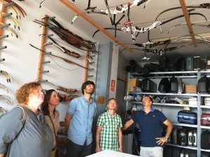 Ruth Mateu, Ana Ribas, Carles Gonyalons, Fernando Gómez y Carlos Morillo, durante la visita a es Cubells.