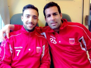 Agustín Ojeda, a la izquierda, durante su etapa en el FC Legirus Inter finlandés.