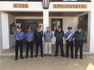 El Consell de Formentera rep al cos de Carabineri que treballen a l'illa.