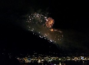 Imagen del espectáculo pirotécnico desde Dalt Vila