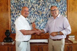 Vicent Torres, president del Consell d'Eivissa, durant la recepció a Josep Gajo Fortuny.