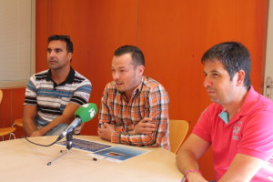 Fernando Gómez, junto A Darío Gutiérrez y Javi Bonet, durante la presentación. 