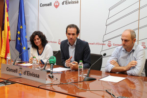 Pepa Marí y Marc Pons durante la rueda de prensa.