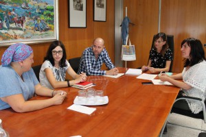 El departament de Benestar Social, Sanitat, Igualtat i relacions amb les institucions del Consell Insular d'Eivissa està rebent l'assessorament de la prestigiosa psicòloga infantil Pepa Horno, amb l'objectiu de millorar la feina del servei d'atenció de menors.