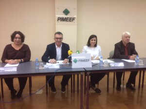 Consuelo Antúnez, Alfonso Rojo, Maria Ángels Marí y Joan Riera en la presentación de la encuesta.