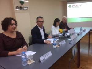 Consuelo Antúnez, Alfonso Rojo, Maria Ángels Marí y Joan Riera en la presentación de la encuesta.