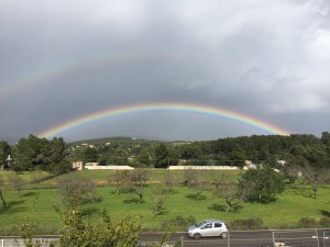 Imagen del doble arco iris en las inmediaciones de Sant Rafel. Foto: Paco Natera.